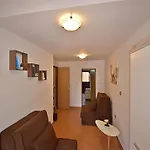 Διαμέρισμα In Near Golf Course *