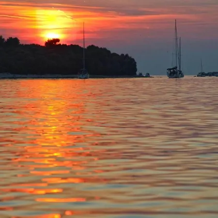 Apartmán In Near Golf Course *