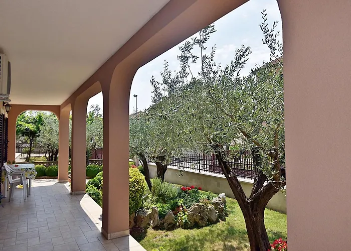 Apartmán In Near Golf Course Pula