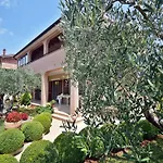 Appartement In Near Golf Course *