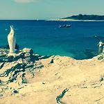 In Near Golf Course Pula