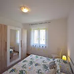 Appartement In Near Golf Course Pula