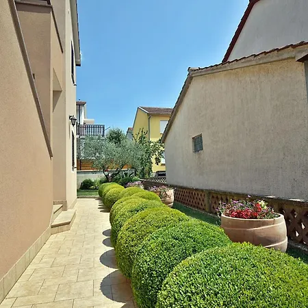 דירה In Near Golf Course פולה