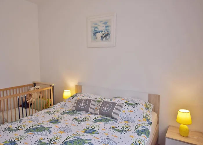 In Near Golf Course Apartman Pula